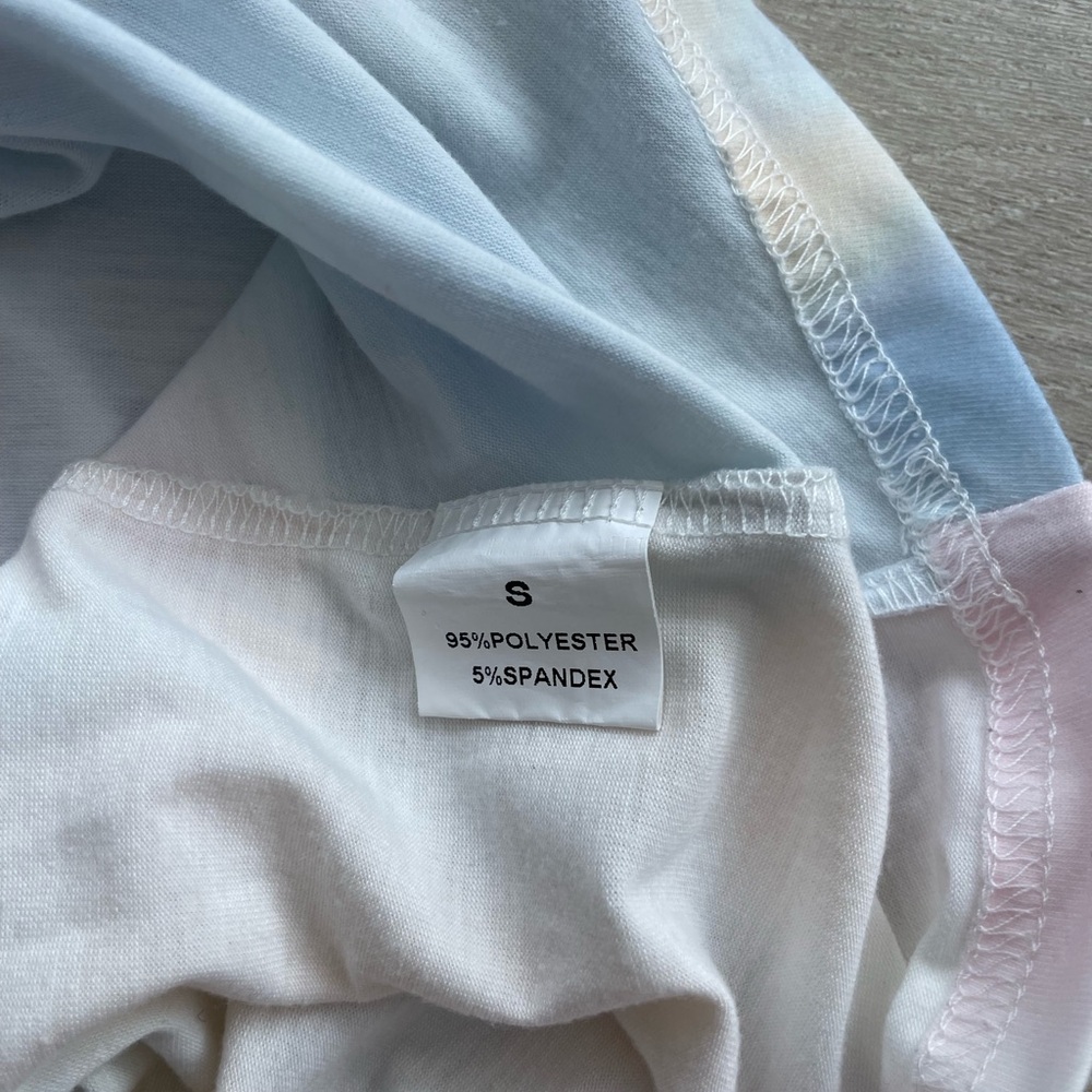 Lightweight Pullover - Picture 3 of 4